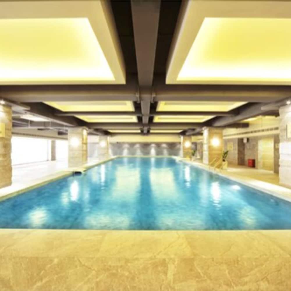 Royal Suites & Towers Wuhan Eksteriør bilde